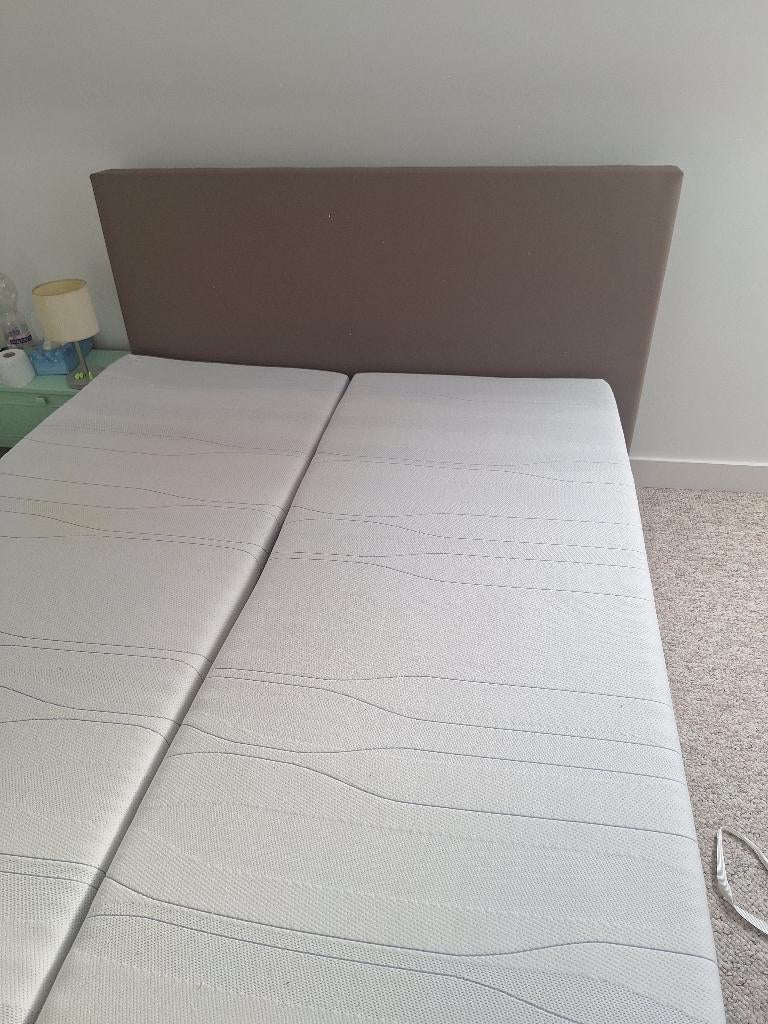 Boxspring en M-line matrassen, Huis en Inrichting, Ophalen, Zo goed als nieuw, 80 cm, Matras