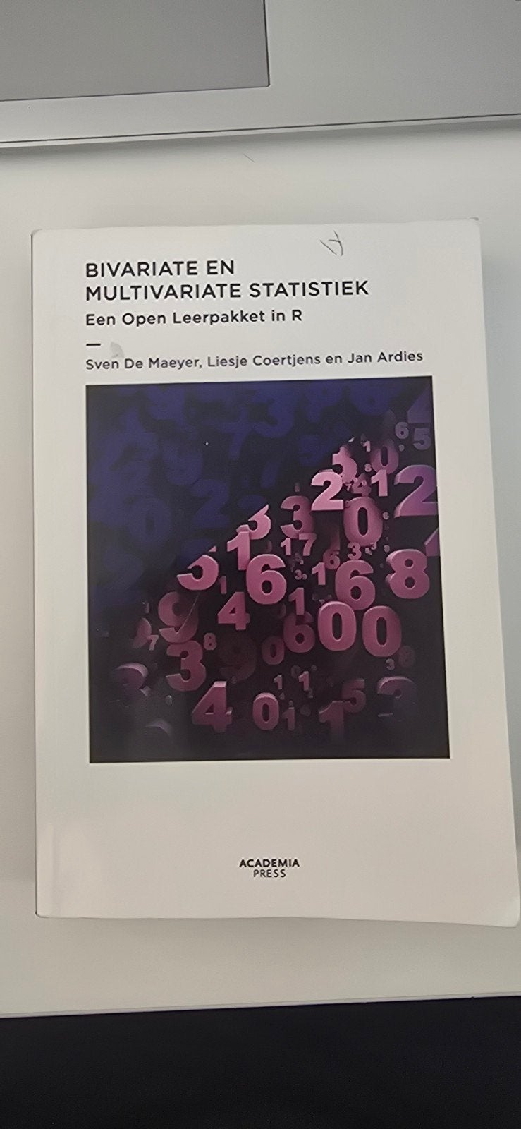 S. de Maeyer - Bivariate en multivariate statistiek met R, Ophalen of Verzenden, S. de Maeyer