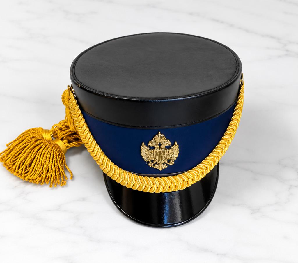 Ceremoniële militaire pet met gouden koord en embleem, Enlèvement