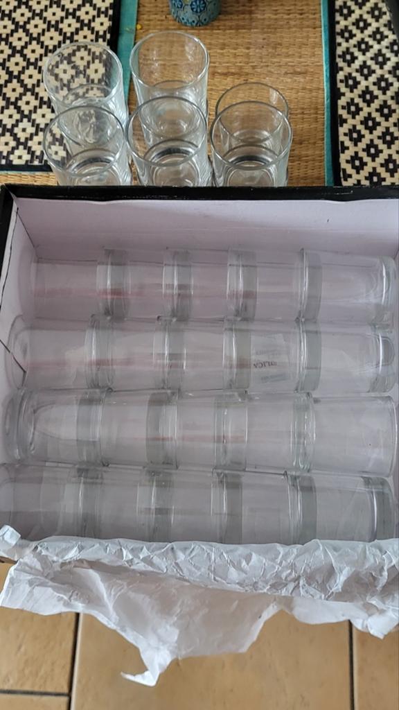 13 verres, Timbres & Monnaies, Monnaies & Billets de banque | Accessoires, Enlèvement