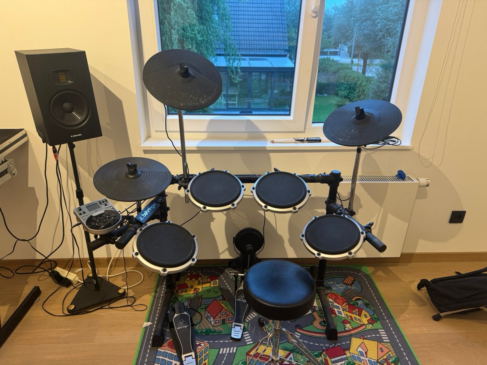 Behringer elektronisch drumstel, Enlèvement, Comme neuf, Électronique