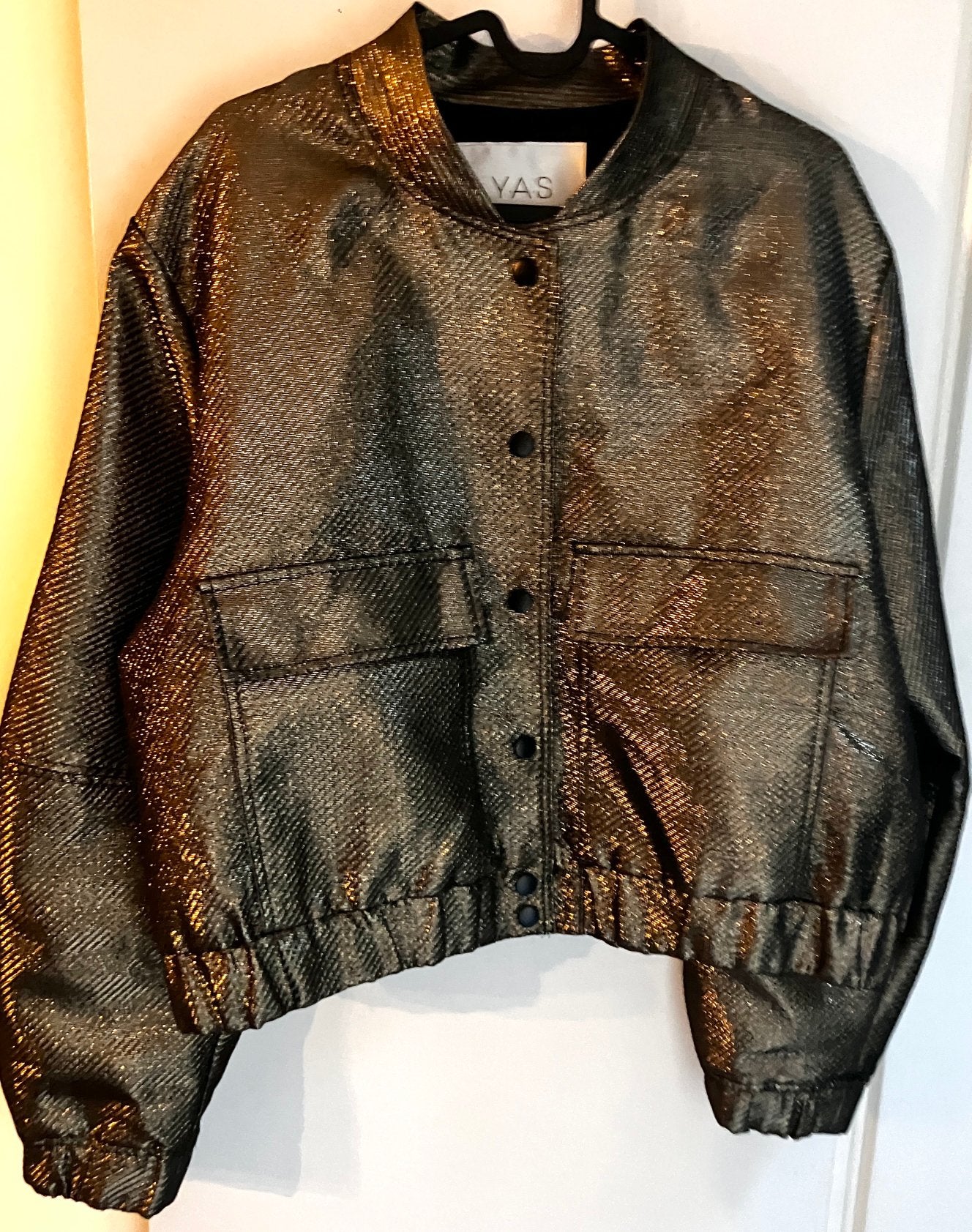 Leuke bomber jacket YAS, Kleding | Dames, Jassen | Zomer, Zo goed als nieuw, Maat 42/44 (L), Goud, Ophalen of Verzenden