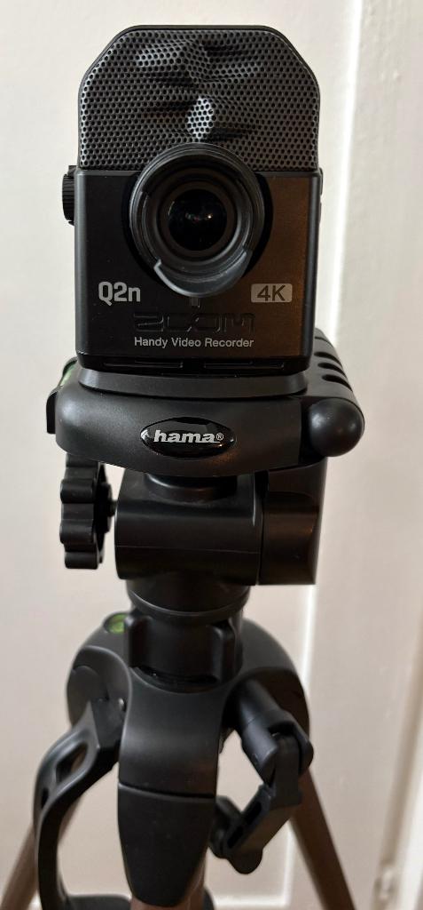 Zoom draagbare videorecorder Q2n-4K met tripod statief, Carte mémoire, Autres marques, Enlèvement ou Envoi, Full HD