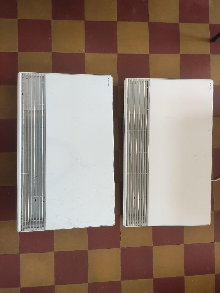 2 radiateurs électriques usés, Ophalen, Gebruikt, Radiator