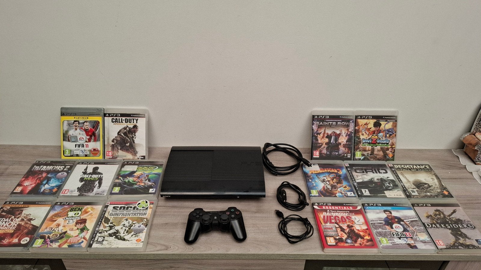 PlayStation 3 ultra slim 12 gb en très bonne état avec jeux, Consoles de jeu & Jeux vidéo, Enlèvement ou Envoi, 12 GB, Slim, Avec jeux
