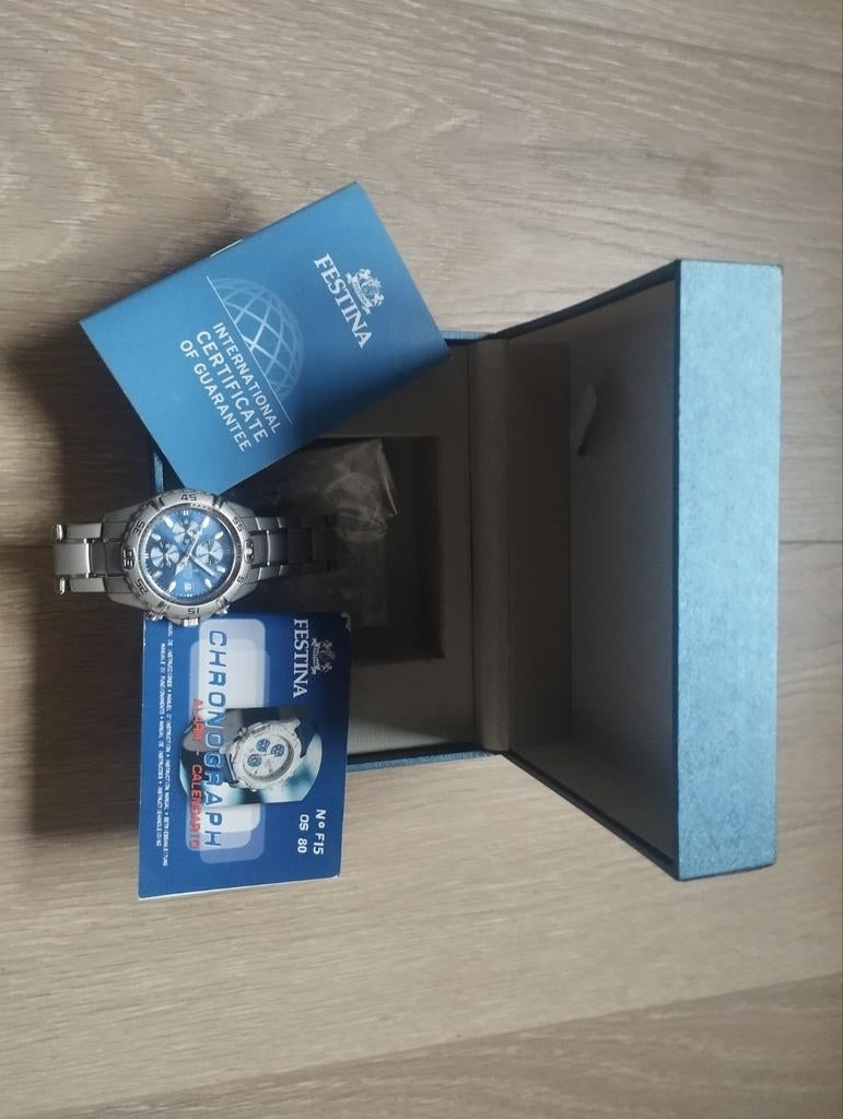 Festina chronograph, Ophalen
