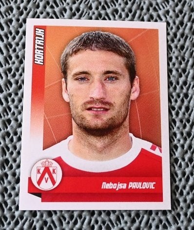 Panini Football 2011 KV Kortrijk / Nebojsa Pavlovic, Verzamelen, Sportartikelen en Voetbal, Verzenden, Nieuw, Poster, Plaatje of Sticker