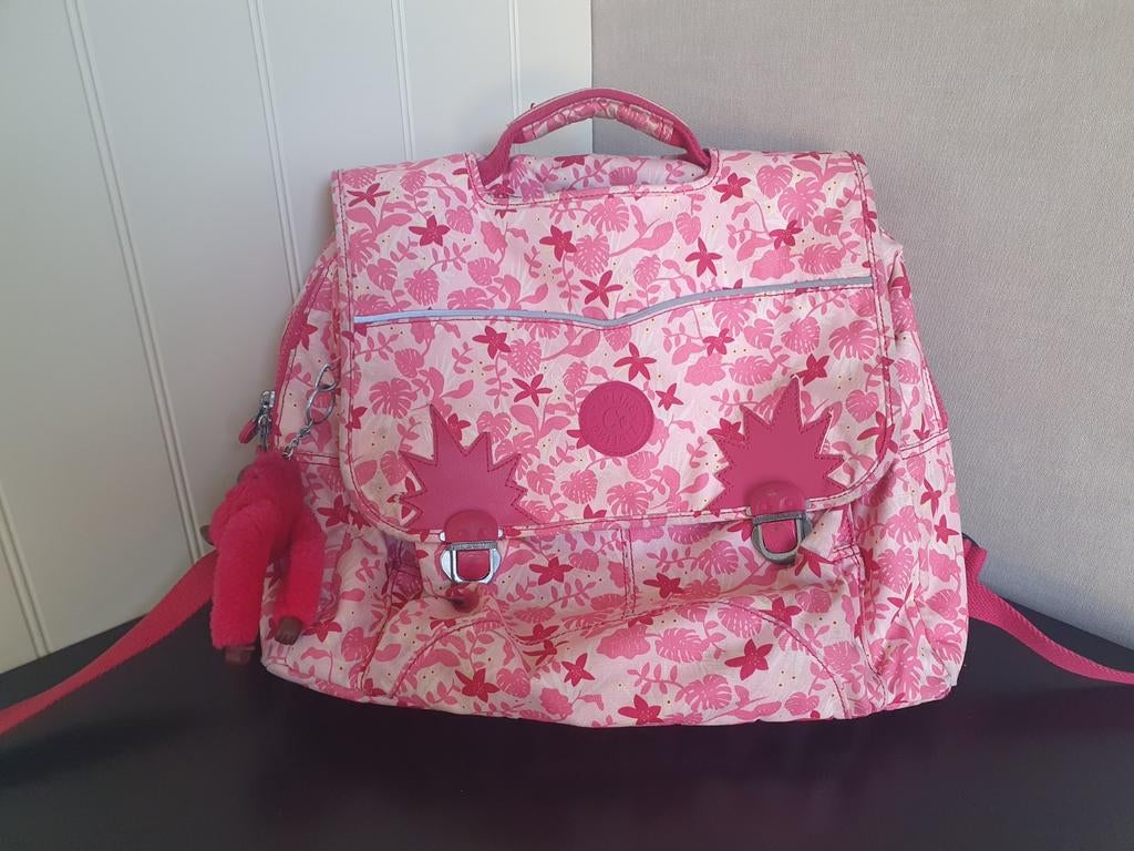 Kipling boekentas, Ophalen