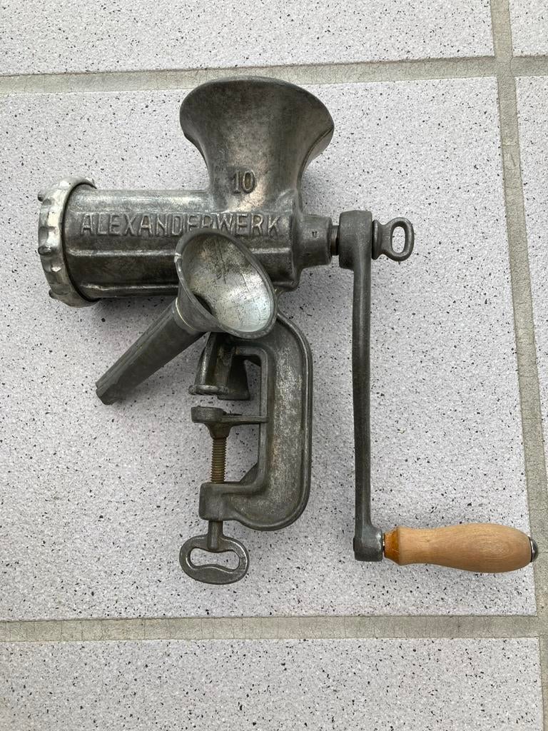 Vleesmolen, Enlèvement