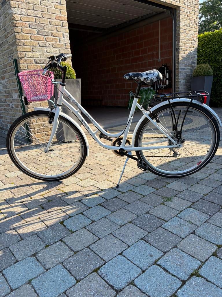 Meisjesfiets 26 inch, Fietsen en Brommers, Velgrem, Versnellingen, Zo goed als nieuw, Ophalen