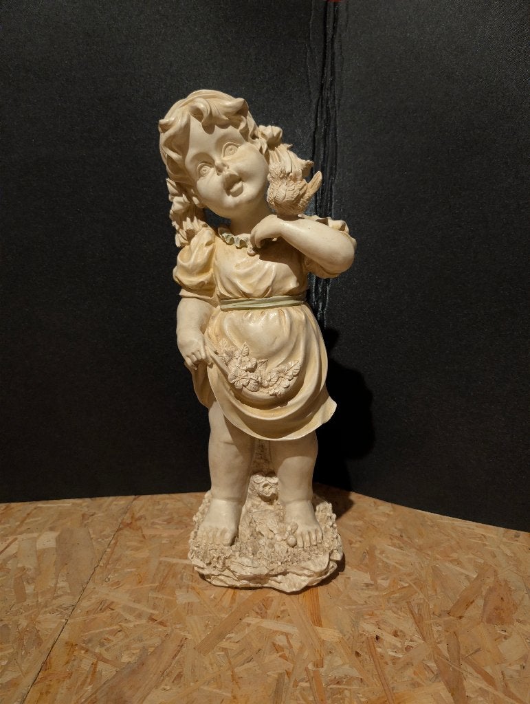 Statue vintage fillette à l'oiseau en résine, Enlèvement ou Envoi
