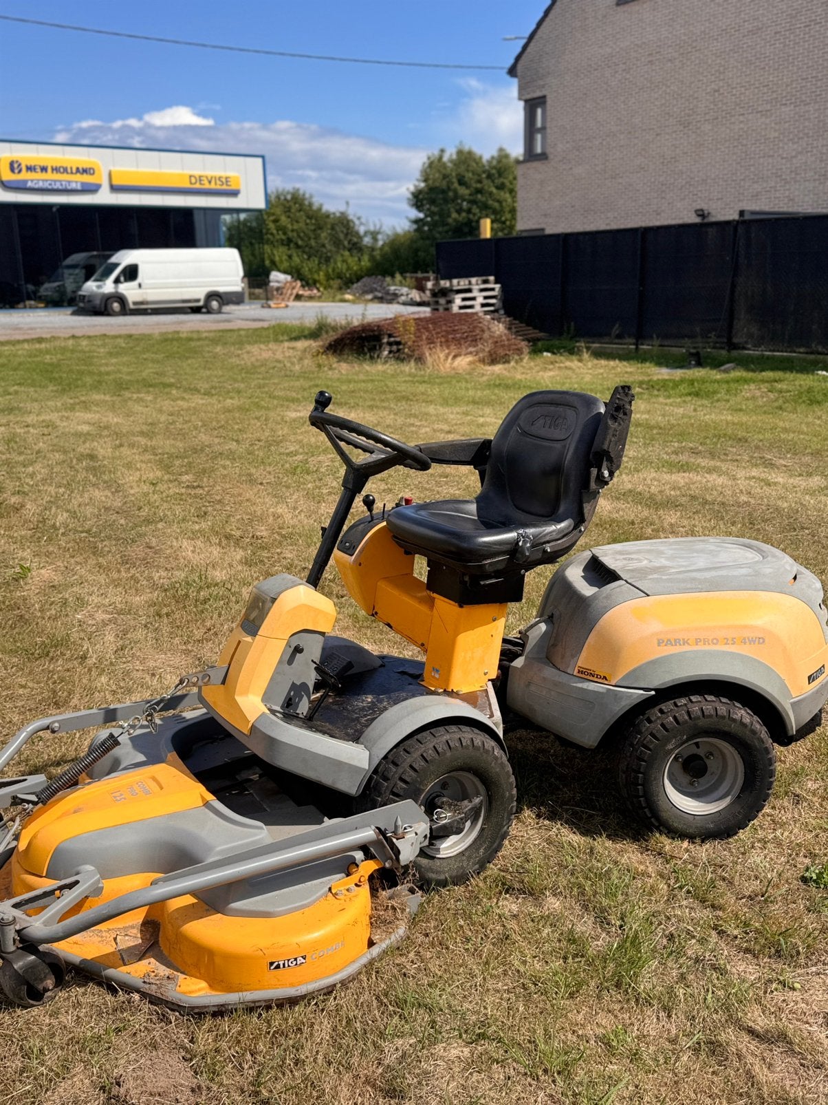 Stiga Park Pro 25 PK 4WD | slechts 267 uur | 125cm, Enlèvement ou Envoi, Utilisé, Démarrage électrique, 120 cm ou plus