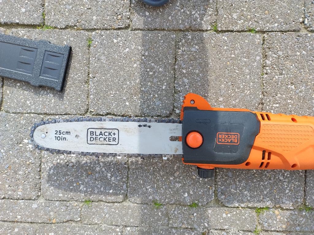 Telescopische kettingzaag, Ophalen, Zo goed als nieuw, Overige soorten, Black & Decker
