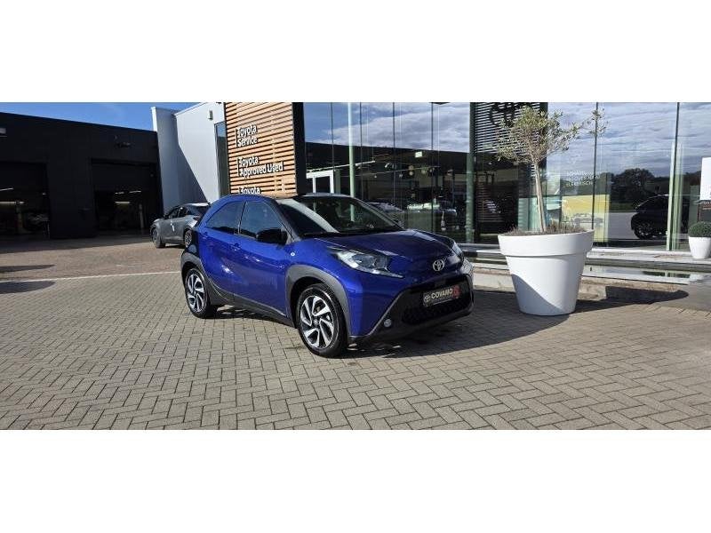 Toyota Aygo pulse, Automaat, Blauw, 72 pk, Bedrijf
