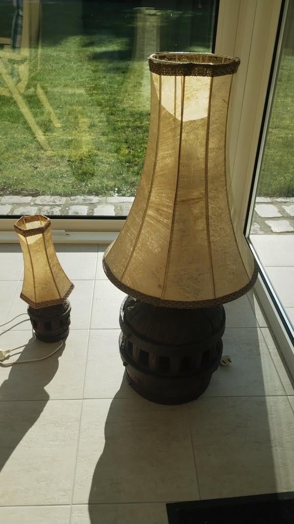 Lampen van varkensblaas en karrewiel, Enlèvement
