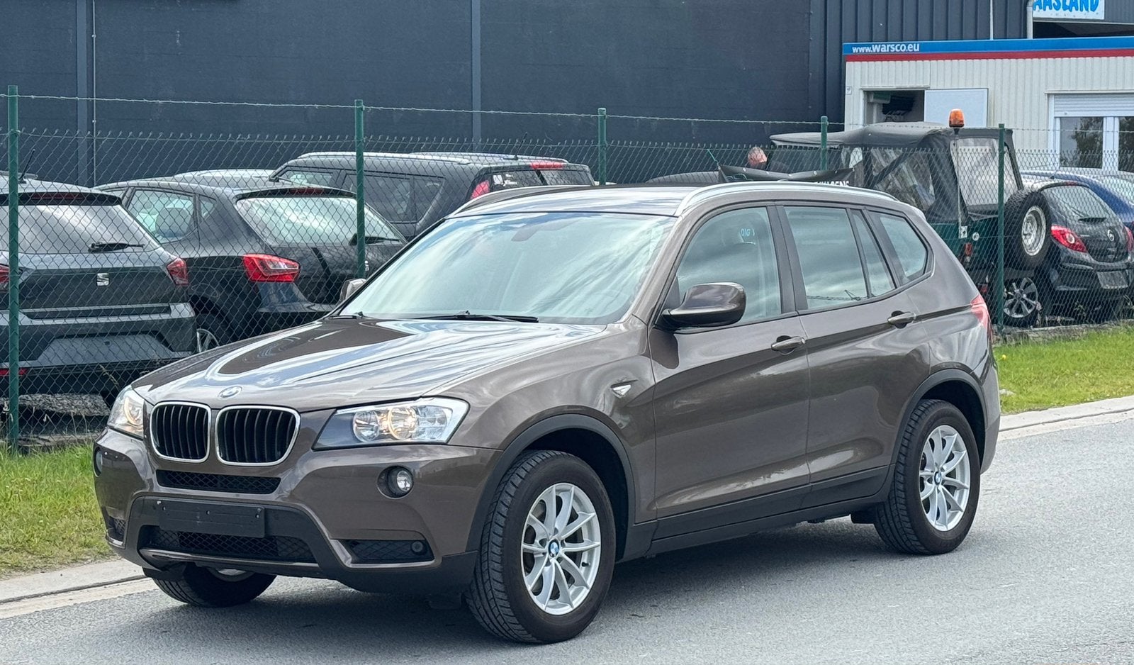Een prachtige bmw x3 zeer proper zowel buiten + keuring, Auto's, BMW, Euro 5, Zwart, Overige kleuren, https://public.car-pass.be/vhr/753f6235-b341-470f-87dc-db26de915bab