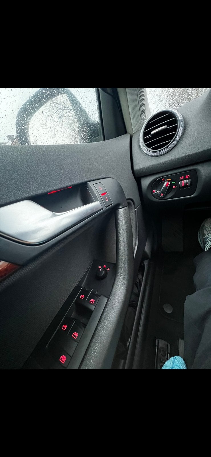 Audi a3 1.6 tdi euro5 ️Schade️, Euro 5, Stof, Zwart, Zwart