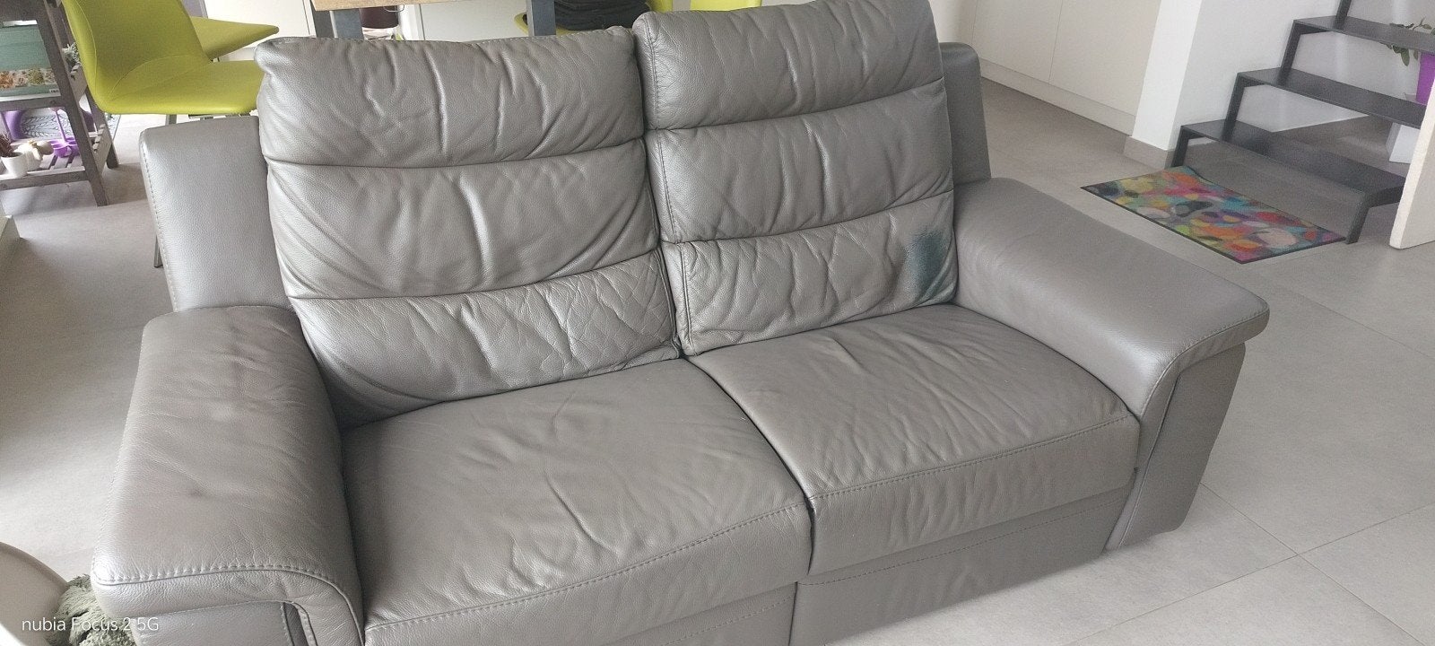 Divan relax en cuir 2,5 places brun, 75 à 100 cm, Contemporain, Enlèvement, Utilisé