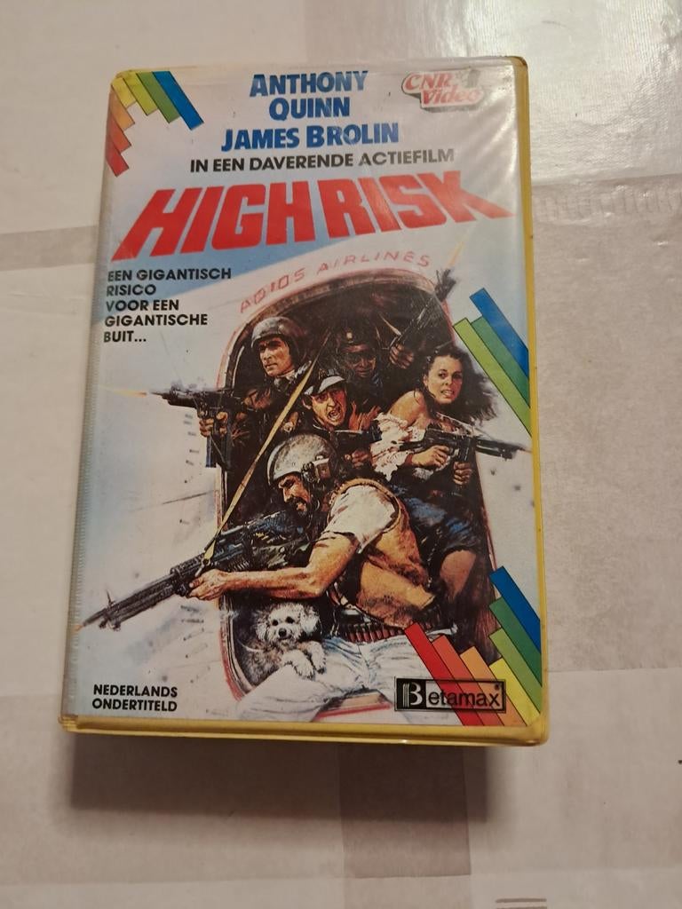 Betamax: High Risk, Cd's en Dvd's, Cassettebandjes, Ophalen