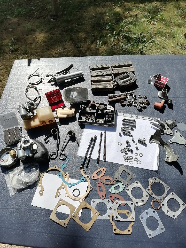 AV lot de pièces compatibles pour Mobylettes Motobécane, Vélos & Vélomoteurs, Enlèvement ou Envoi, Utilisé, Autres types, Autres marques