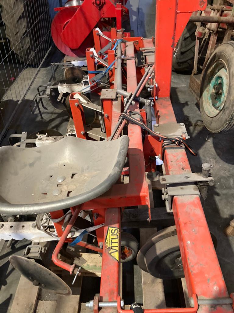 Schoffelmachine, Zakelijke goederen, Ophalen