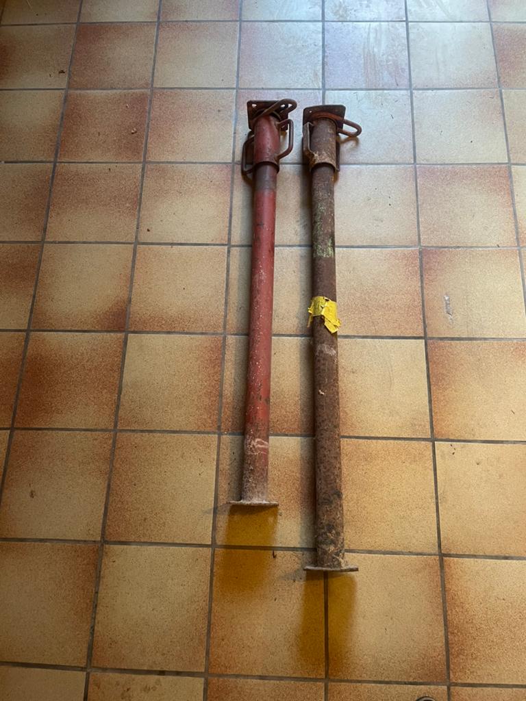 Stutten/schoren/stippen (2stuks), Doe-het-zelf en Bouw, Ophalen, Gebruikt