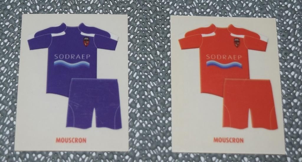 Panini/Football 2010/Mouscron/2 maillots, Collections, Articles de Sport & Football, Enlèvement ou Envoi, Neuf, Affiche, Image ou Autocollant