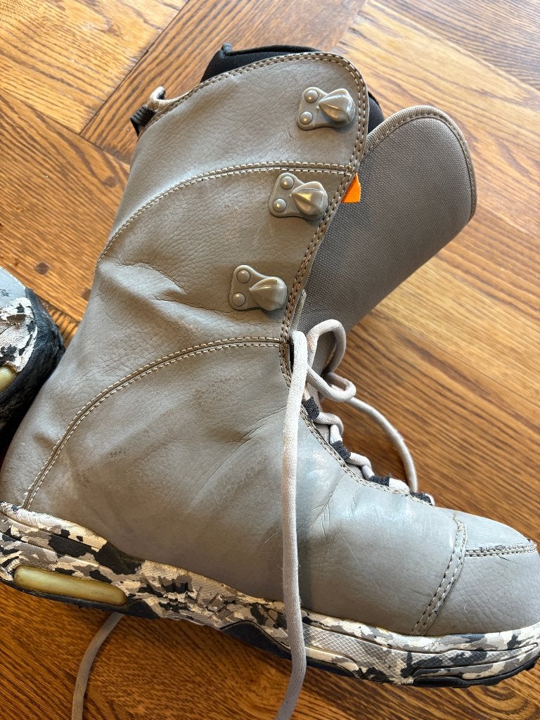Burton Snowboard boots M42, Sports & Fitness, Enlèvement, Utilisé, Chaussures