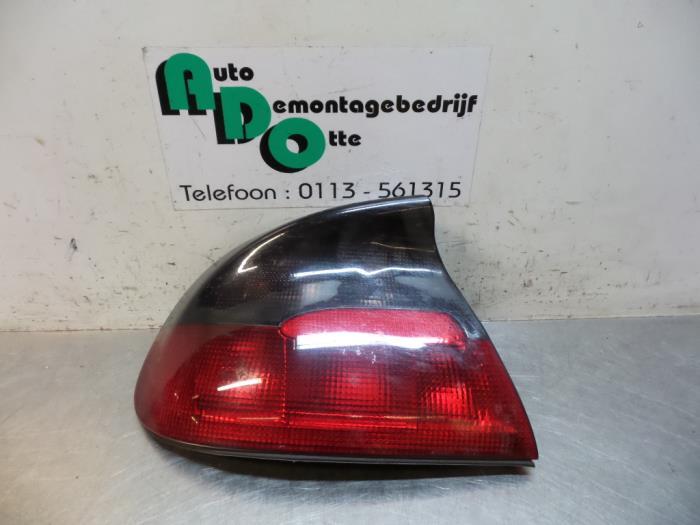 Achterlicht links van een Opel Tigra (Tigra 94-), Gebruikt, -, -, Opel