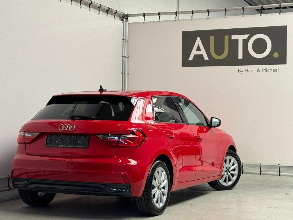 Audi A1 Sportback 25 TFSI S-Tronic *AUTOMAAT*CARPLAY*, Auto's, Audi, Dealer onderhouden, Stof, A1, Lichtsensor