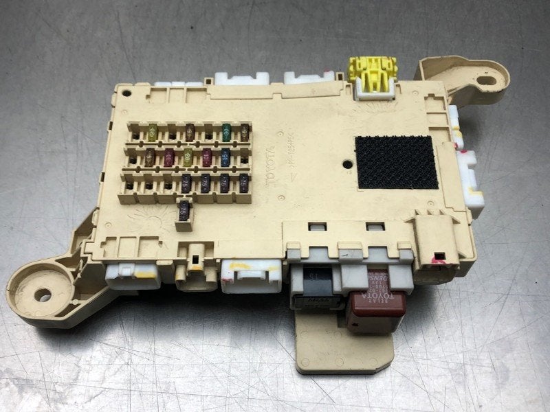 BOITIER FUSIBLES Lexus SC (01-2001/07-2010), Utilisé, Lexus