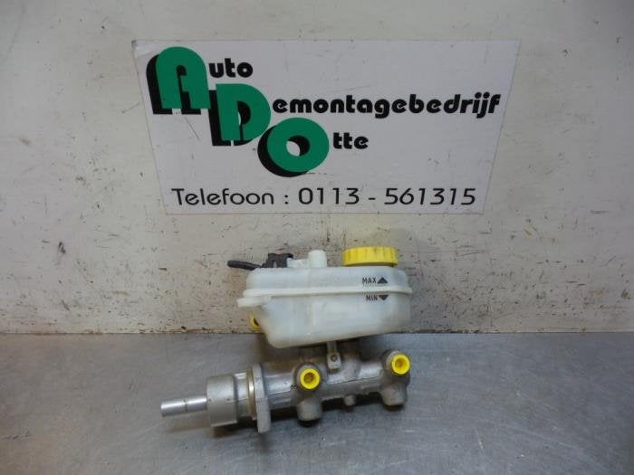 Hoofdremcilinder van een Volkswagen Fox (Fox 05-), Gebruikt, -, Volkswagen, -