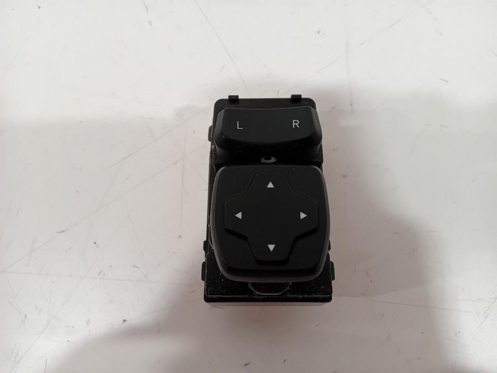 Schakelaar elektrisch spiegels Hyundai Kona, Onderdelen@venauto.nl, Van der Ven Autorecycling B.V., Gebruikt, Ettenseweg 76, 4706 PB Roosendaal, The Netherlands
