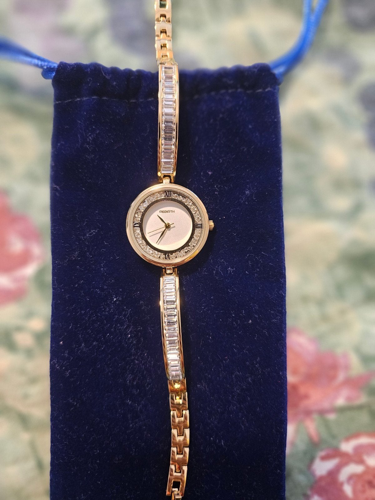 Elegante gouden dameshorloge met zirkonia – nieuw, Handtassen en Accessoires, Horloges | Dames, Nieuw, Polshorloge, Staal, Staal