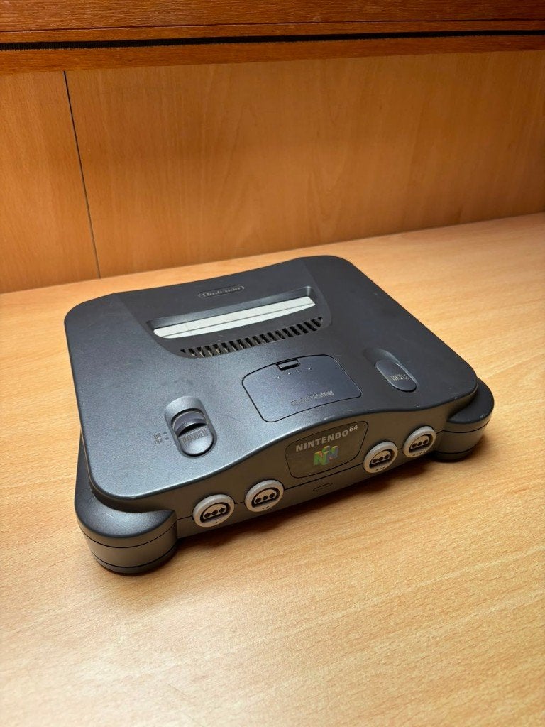 Nintendo 64 met 1 controller en 3 games, Ophalen of Verzenden, Gebruikt, Met 1 controller, Met games