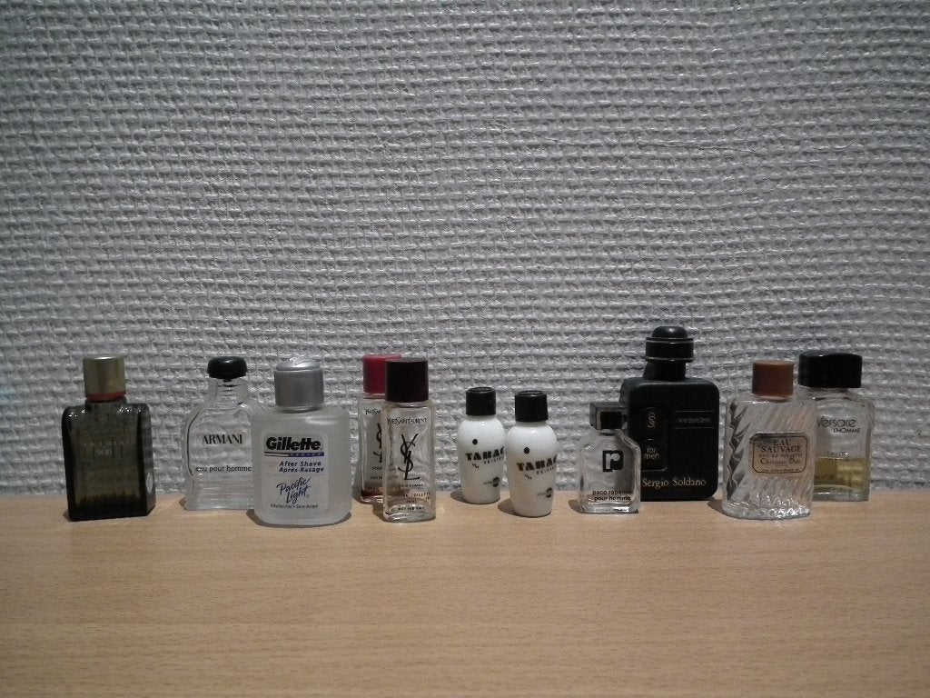 11 flacons de collection  (11 miniatures pour homme ), Collections, Parfums, Envoi, Utilisé, Miniature