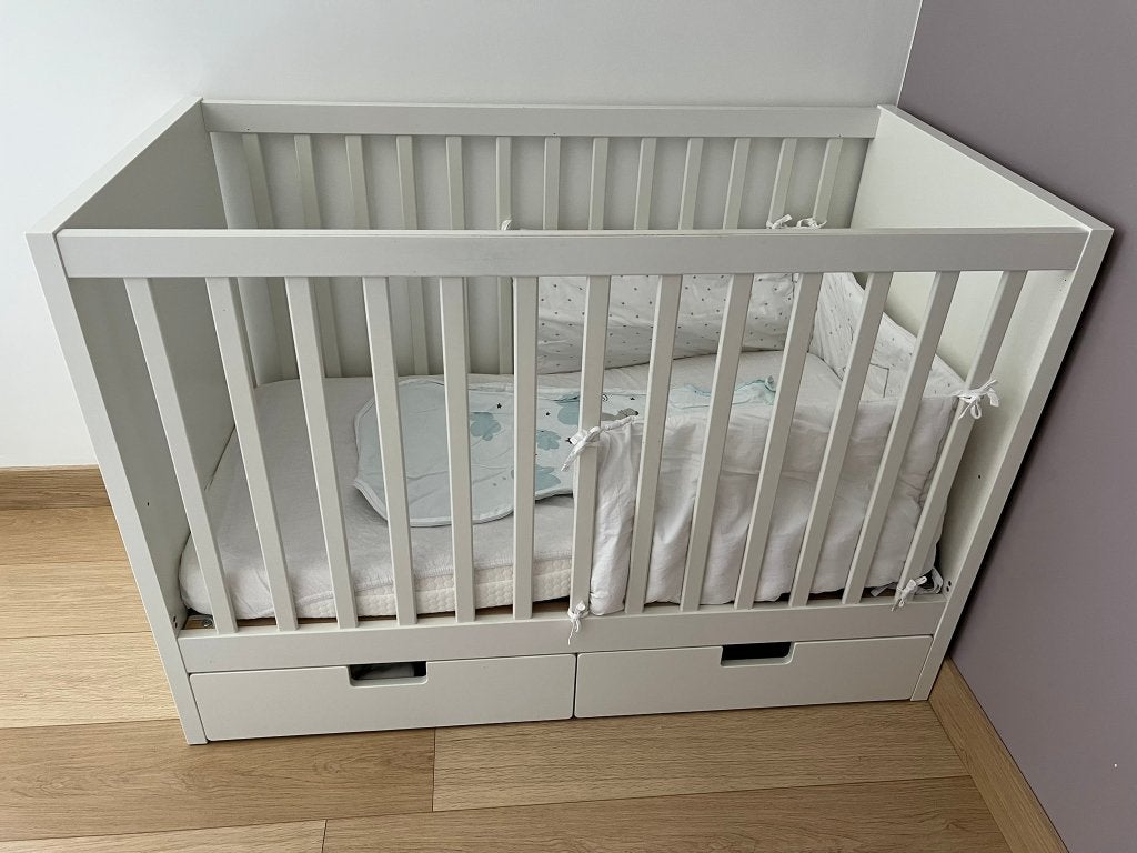 Lit bébé Ikéa, Enfants & Bébés, Enlèvement, Matelas