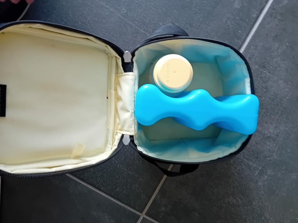 Medela borstkof met koeltas, Ophalen