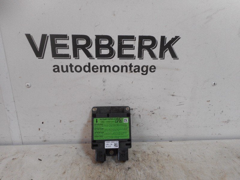 COMPUTER AIRBAG Ford Fiesta 5 (JD / JH) (2s6t14b056em), Gebruikt, Henry-Ford-Straße  1
50735  Köln, DE, Ford-Werke GmbH, Kunden@ford.com