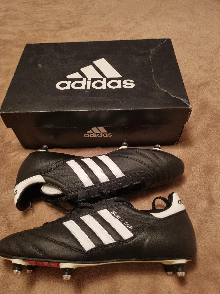 NIEUW Adidas World Cup voetbalschoenen maat 47 1/3, Sports & Fitness, Football, Enlèvement ou Envoi, Neuf, Chaussures