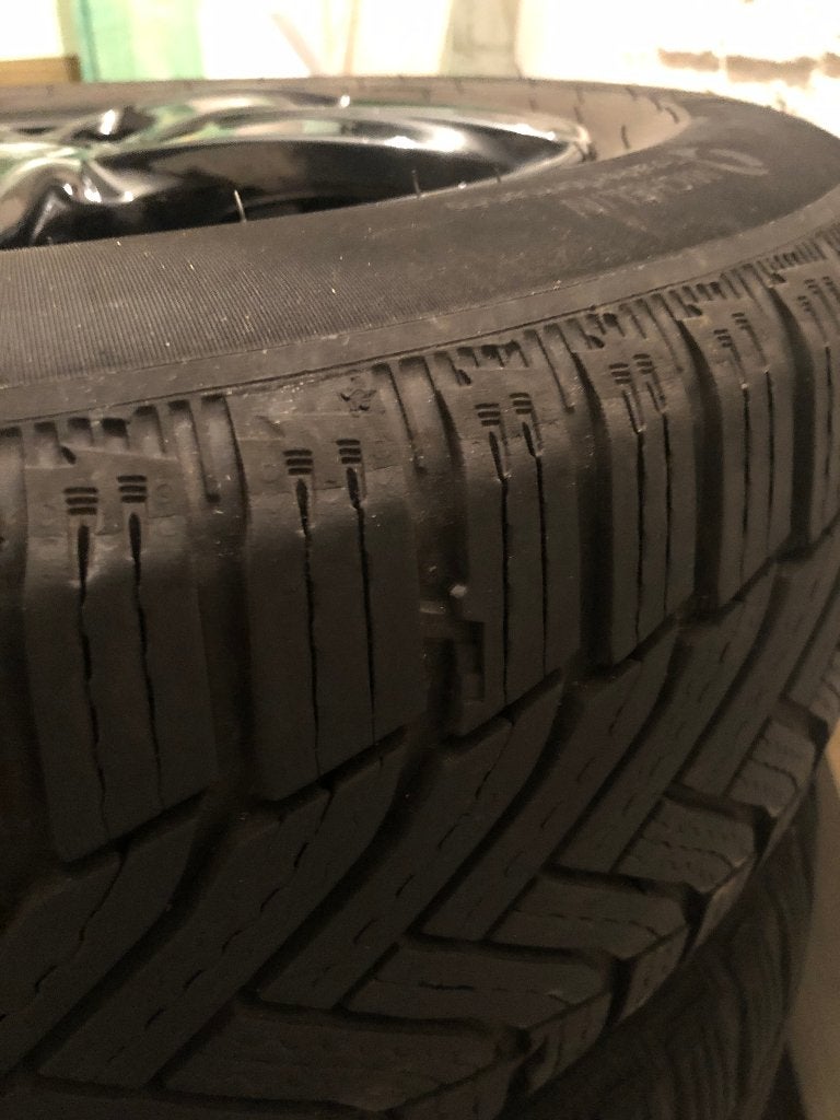 Kit 4 roues hiver 16" Jantes Alu + Michelin Alpin 6, Autos : Pièces & Accessoires, Pneus et Jantes, Pneus hiver, 16 pouces, Véhicule de tourisme
