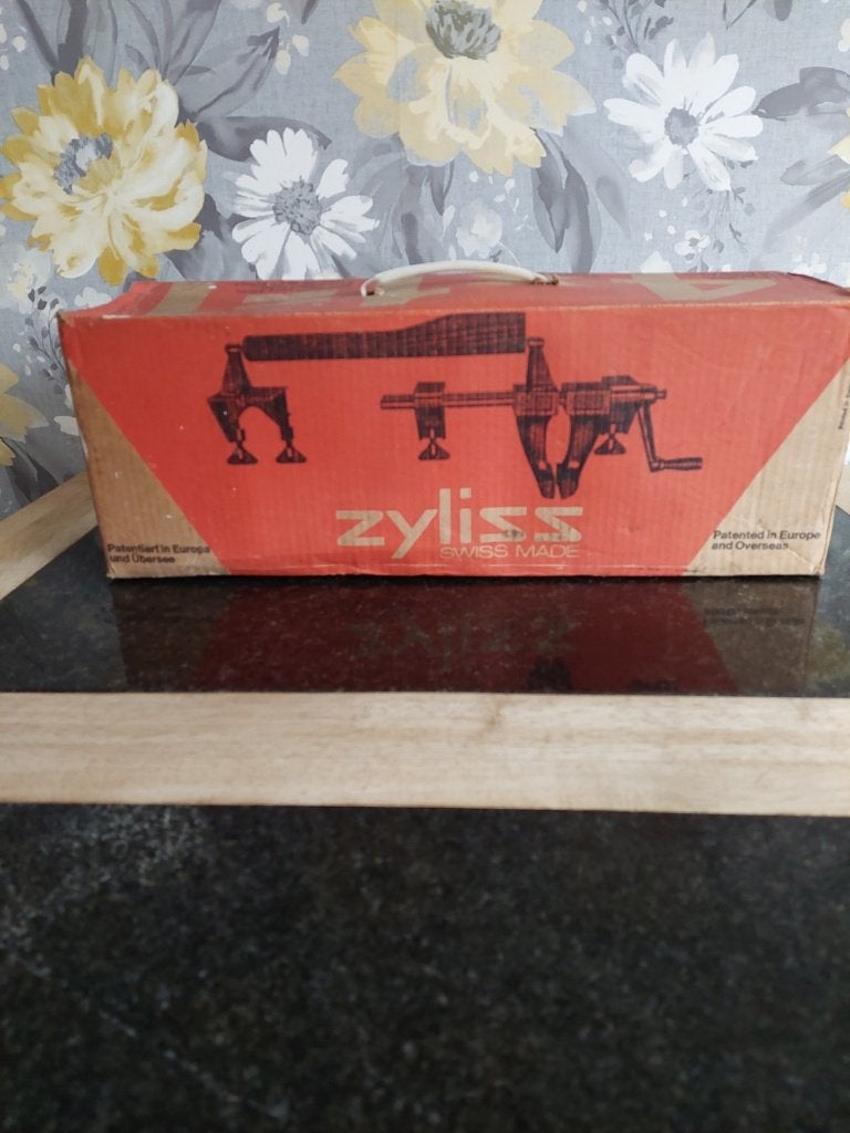Zyliss Zwitserse bankschroef NIEUW, Doe-het-zelf en Bouw, Ophalen of Verzenden, Nieuw, Bankschroef