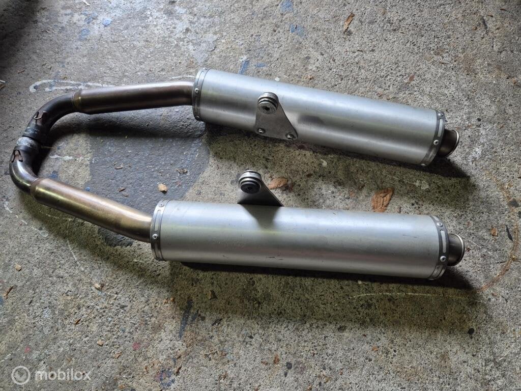 Uitlaatdemper sil motor demper uitlaat ST2 ST3 ST 2  3, Gebruikt, Factorystore.service@ducati.com, Ophalen of Verzenden, Via Antonio Cavalieri Ducati, 74/5, 74/6, 40132 Bologna BO