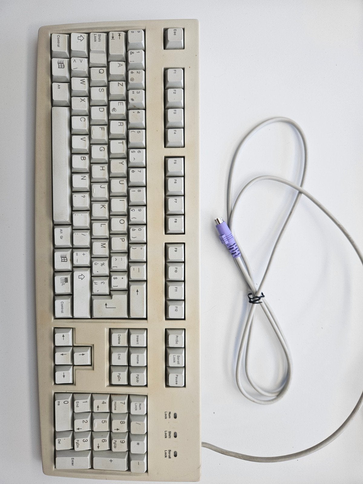 Cherry klassiek azerty toetsenbord (Cherry RS 6000 M), Informatique & Logiciels, Claviers, Enlèvement ou Envoi, Azerty, Pavé numérique
