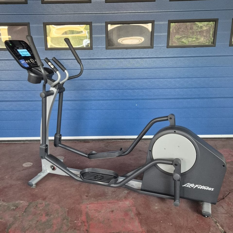 Professionele Crosstrainer - LifeFitness x1, Sport en Fitness, Ophalen, Zo goed als nieuw, Crosstrainer
