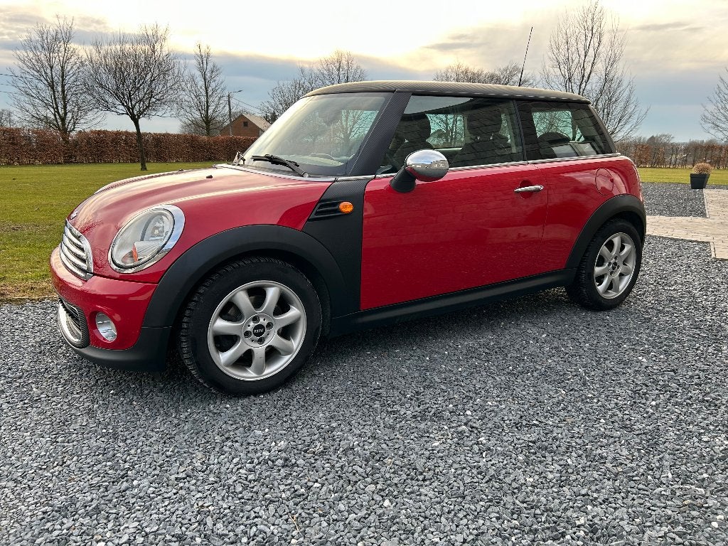MINI ONE 1 an de garantie CT, Autos, Achat, Entreprise, 72 kW, Noir
