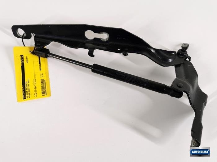 Charnière capot d'un Volvo XC60, -, 3 mois de garantie, -, -