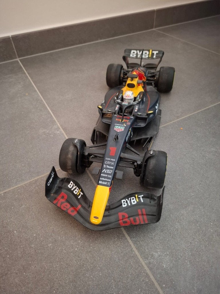 Voiture de course Red Bull F1, Enlèvement ou Envoi, Comme neuf, Garçon ou Fille