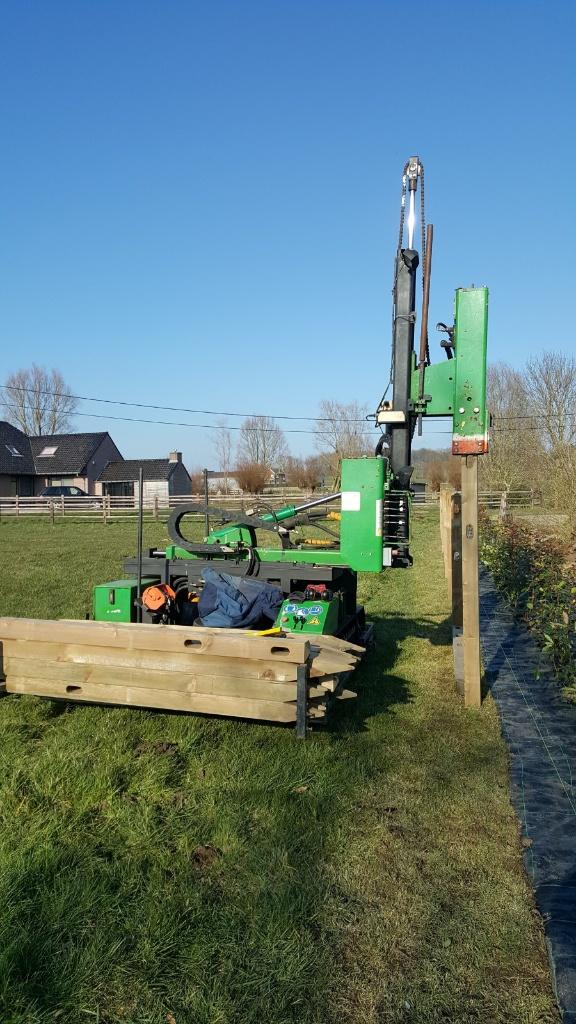 Wij plaatsen uw omheining, palen en poorten, Weidegang