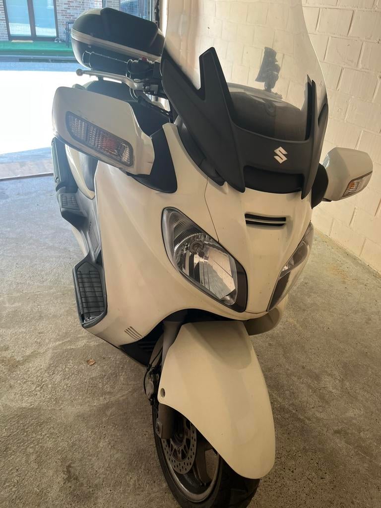 Suzuki Burgman AN 650 EXECUTIVE, Motoren, Particulier, Handgeschakeld
